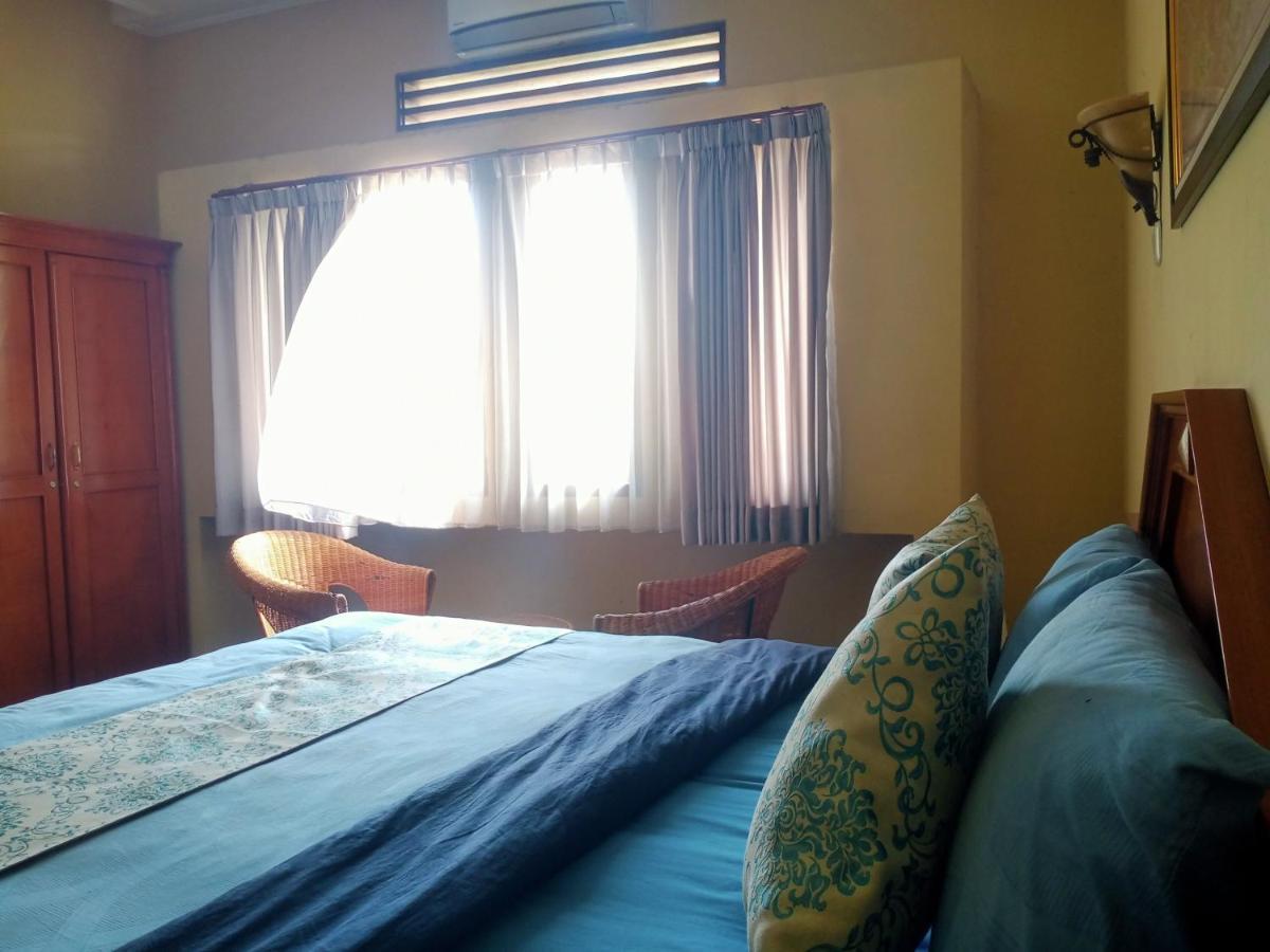 בנדונג Oyo 90102 Edotel Hotel By Dbest Hospitality מראה חיצוני תמונה